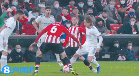 榜首战！中国女排赢酣畅淋漓一胜 李盈莹的替补揽得分王